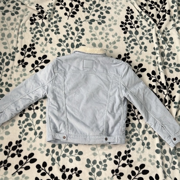 LEVI'S Sherpa Trucker Jacket - Picture 6 of 6